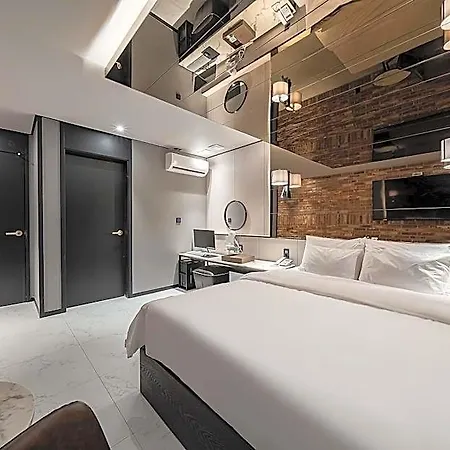 Sangsang Hotel